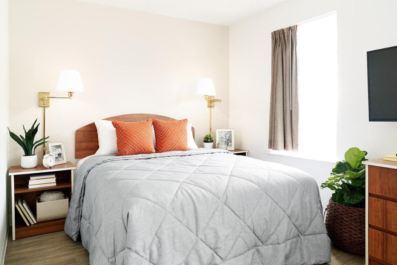 Intown Suites Extended Stay Lewisville Tx Valley View Dr מראה חיצוני תמונה